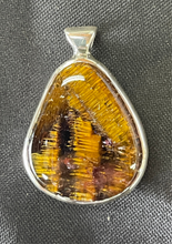 Load image into Gallery viewer, Spectacular Cacoxenite Quartz Pendant