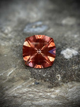 Load image into Gallery viewer, Faceted Oregon Sunstone With Schiller