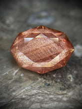 Load image into Gallery viewer, Peachy Oregon Sunstone With Schiller
