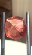 Load image into Gallery viewer, Faceted Oregon Sunstone With Schiller
