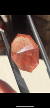 Load image into Gallery viewer, Peachy Oregon Sunstone With Schiller
