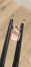 Load image into Gallery viewer, Oregon Sunstone w Schiller
