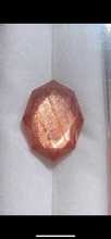 Load image into Gallery viewer, Peachy Oregon Sunstone With Schiller
