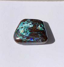 Load image into Gallery viewer, Green Flash Boulder Opal: Video!

