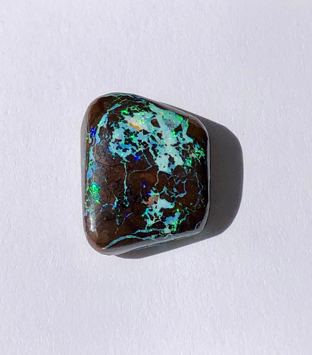 Green Flash Boulder Opal: Video!